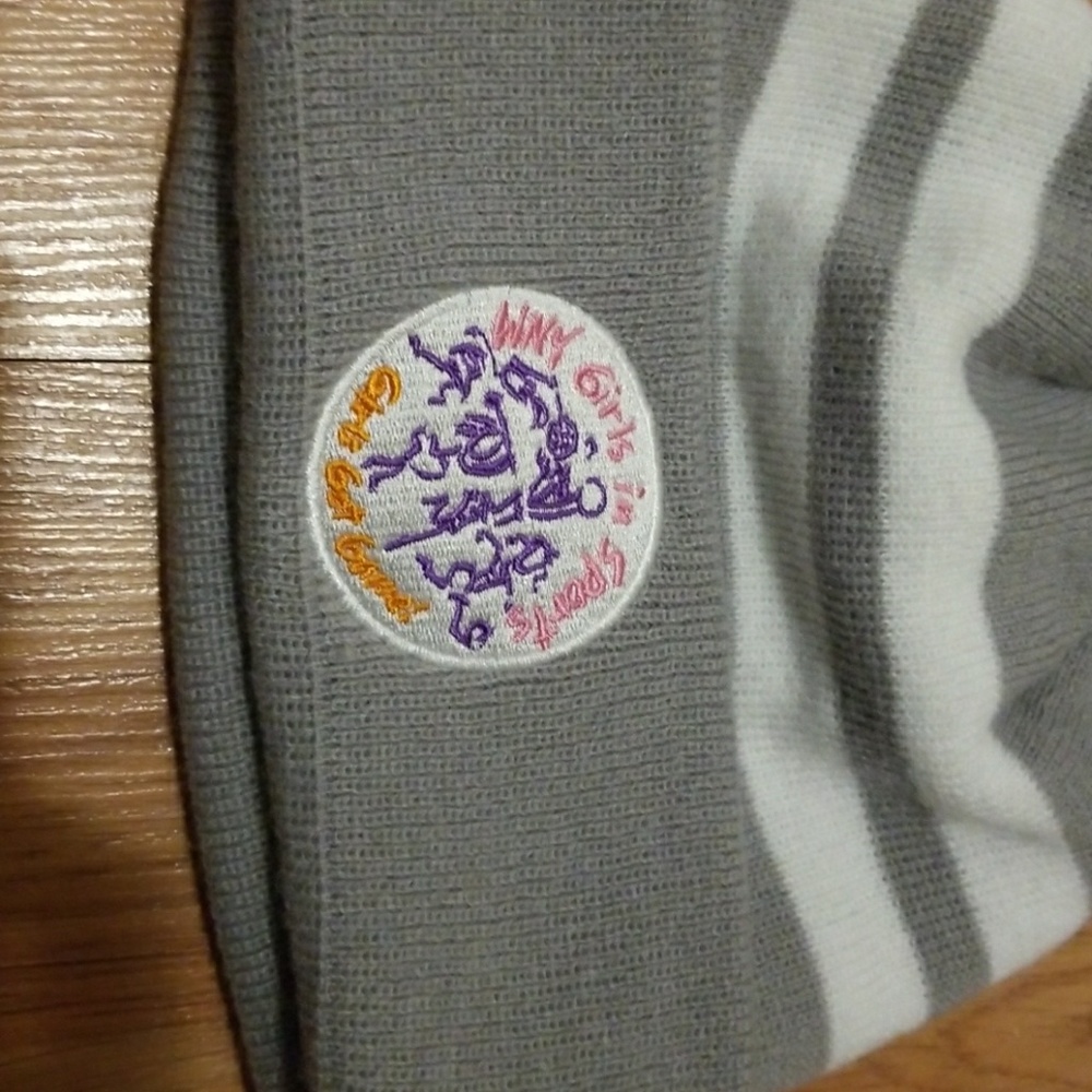 Girls winter hat - Picture 2 of 3